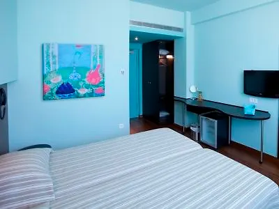 Hotel Center Square 3*