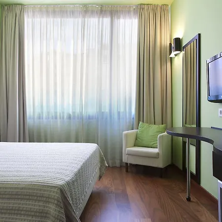 Hotel Center Square 3*