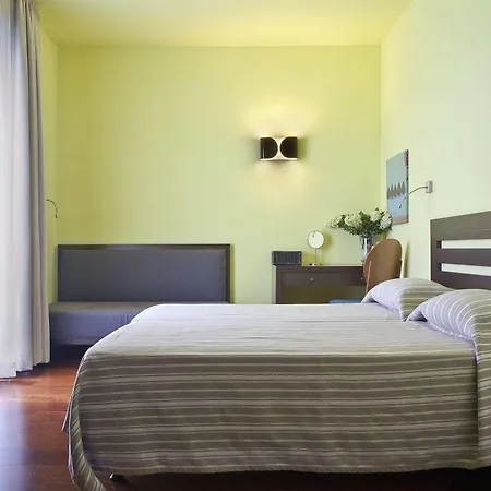 Center Square Hotel
